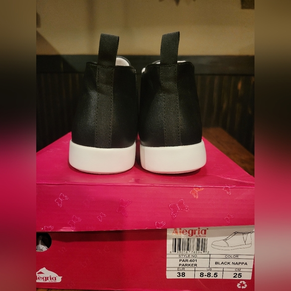 Black Alegria Parker Bootie NWT 38 8 8.5 - Picture 4 of 11